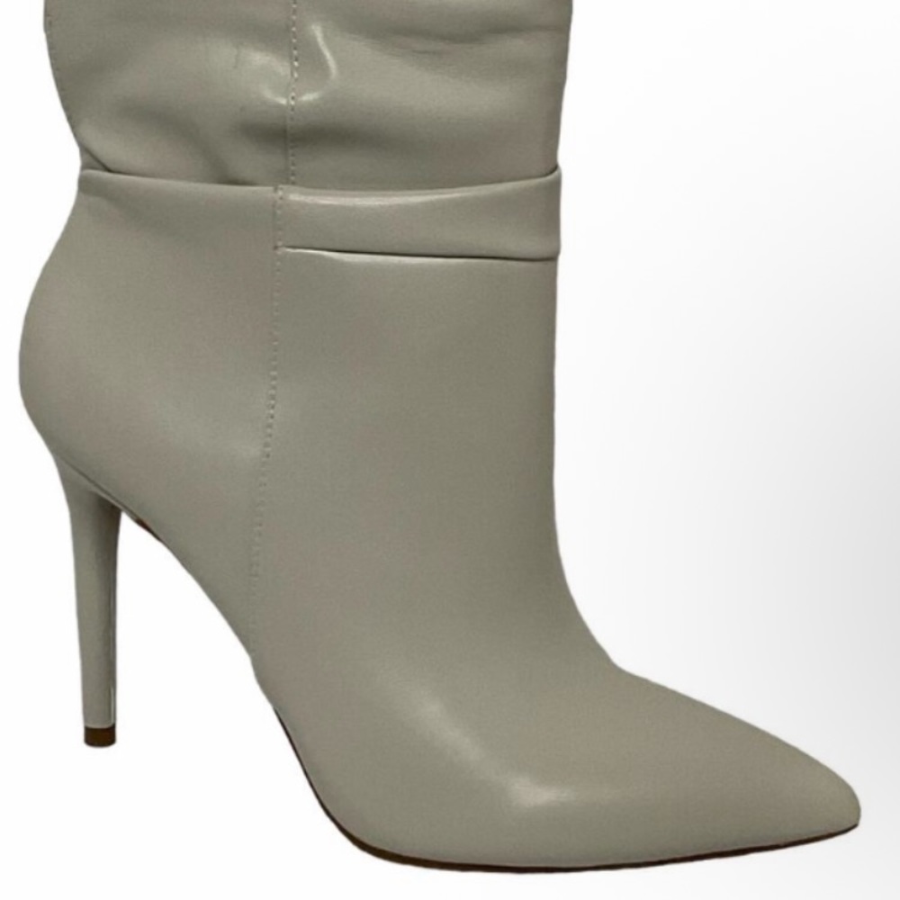 Jessica Simpson Elegant Cream Heeled Boots
